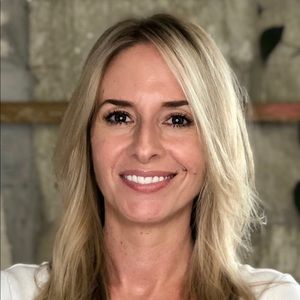 Meet your Posher, Nadine